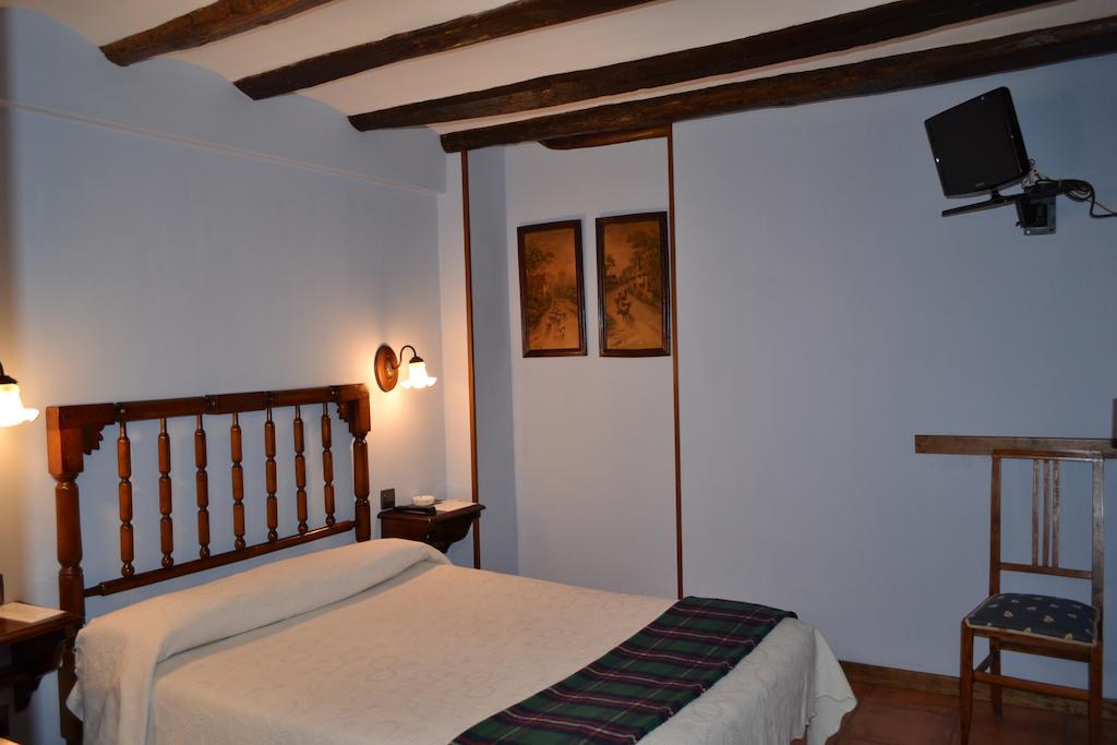 Hostal Santa Agueda Tarazona Habitación foto